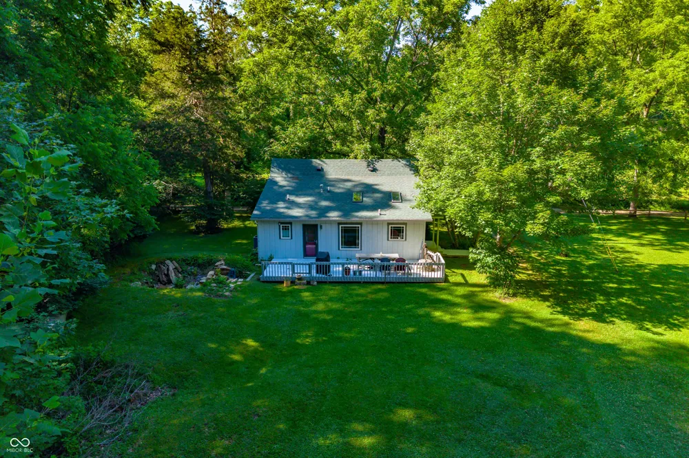 1021 Combs Road Nashville, IN 47448