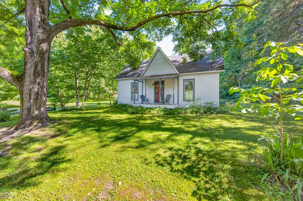 1021 Combs Road Nashville, IN 47448