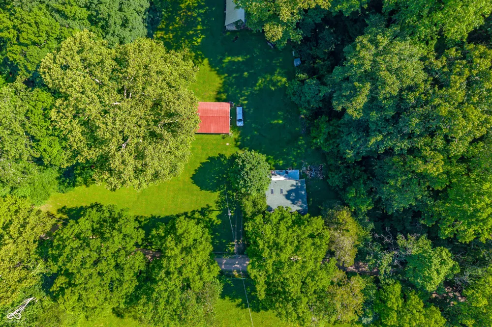 1021 Combs Road Nashville, IN 47448