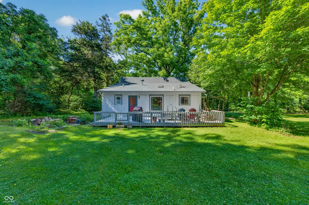 1021 Combs Road Nashville, IN 47448