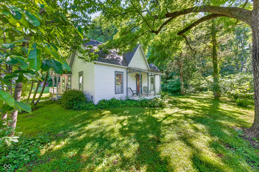 1021 Combs Road Nashville, IN 47448