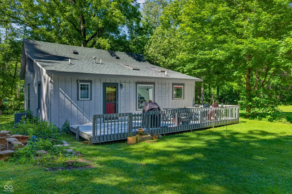 1021 Combs Road Nashville, IN 47448