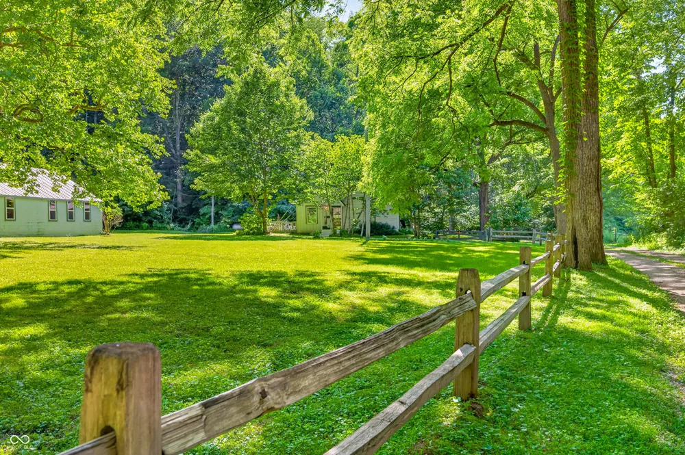 1021 Combs Road Nashville, IN 47448
