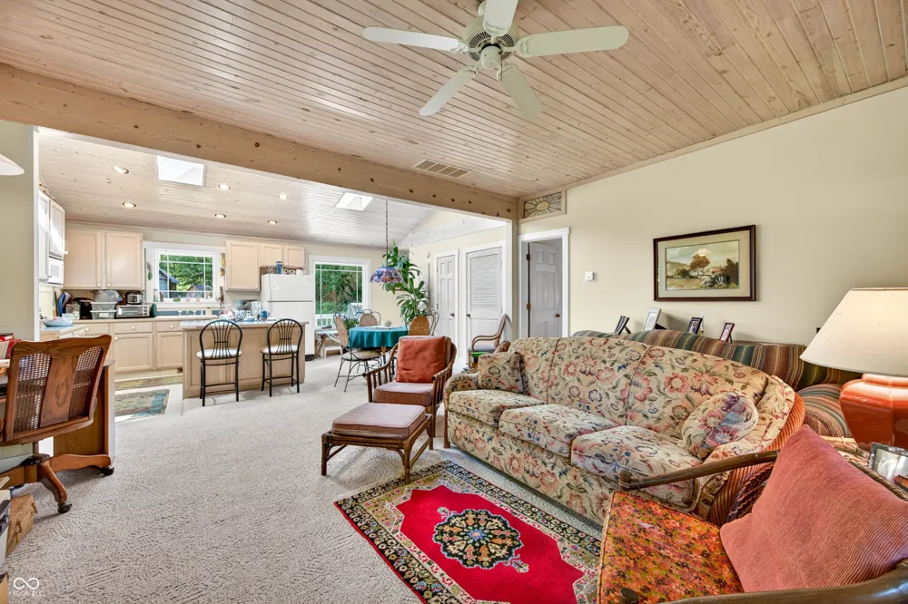 1021 Combs Road Nashville, IN 47448