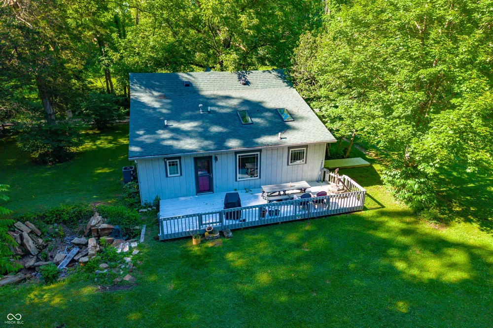 1021 Combs Road Nashville, IN 47448