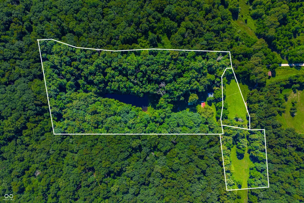 1021 Combs Road Nashville, IN 47448