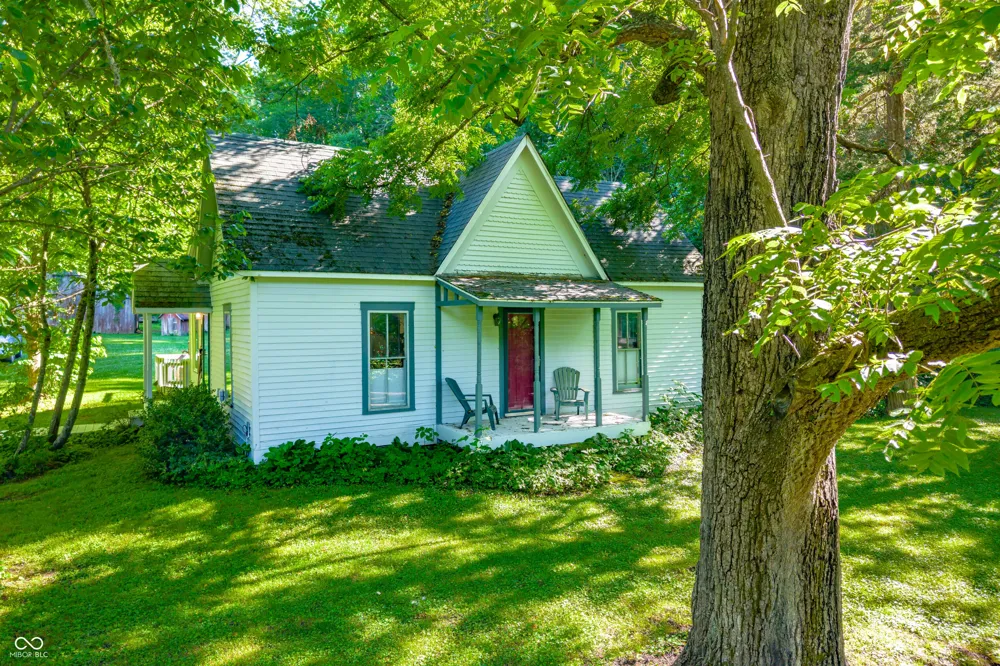 1021 Combs Road Nashville, IN 47448