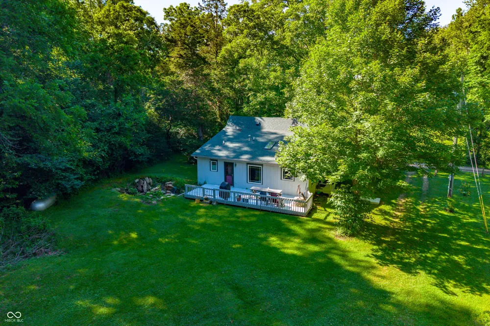 1021 Combs Road Nashville, IN 47448