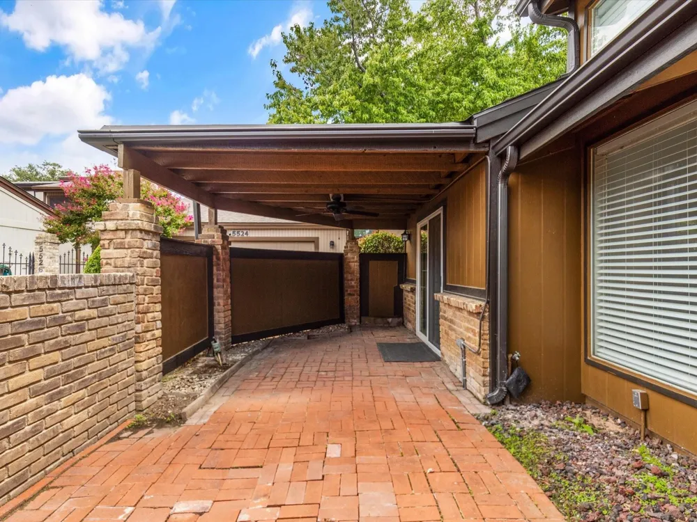 5522 Willow Circle Fort Worth, TX 76112