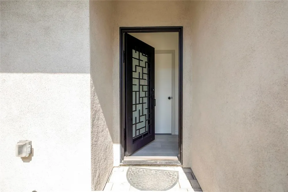 7858 Kyle Sunland, CA 91040