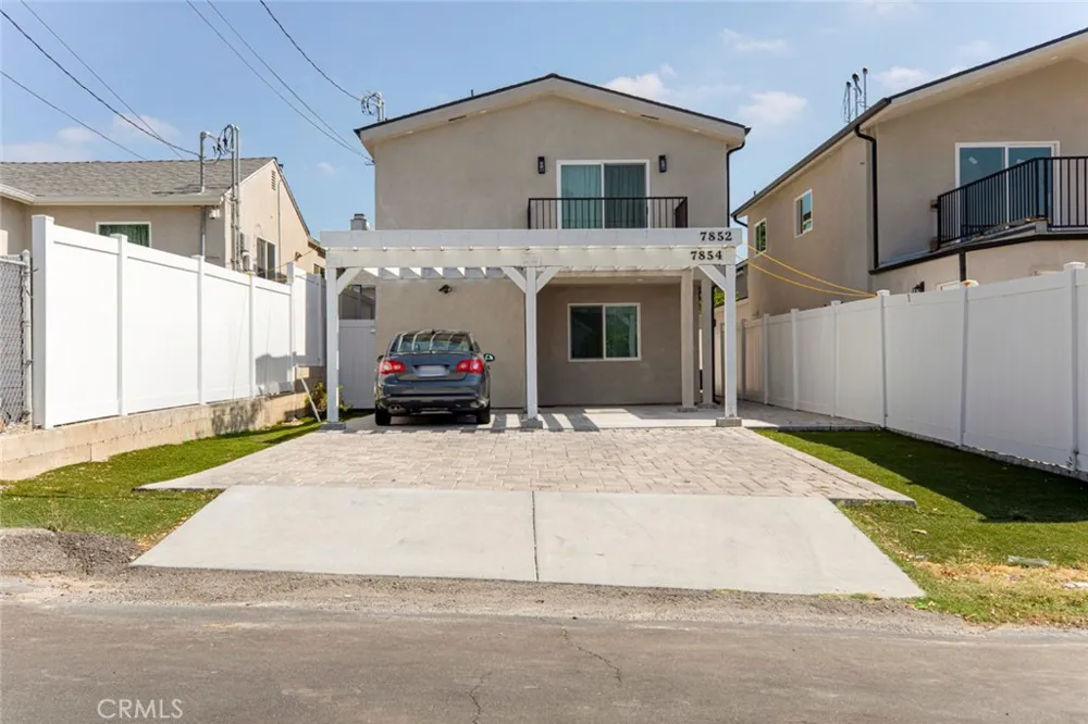 7858 Kyle Sunland, CA 91040