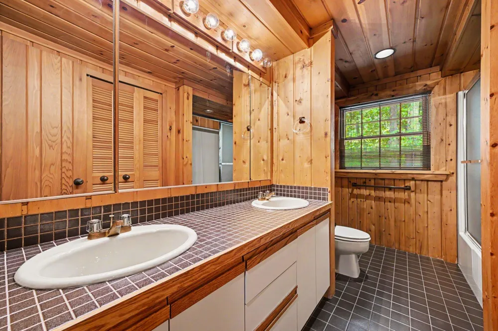 4410 Earhart Road Ann Arbor Charter Township, MI 48105