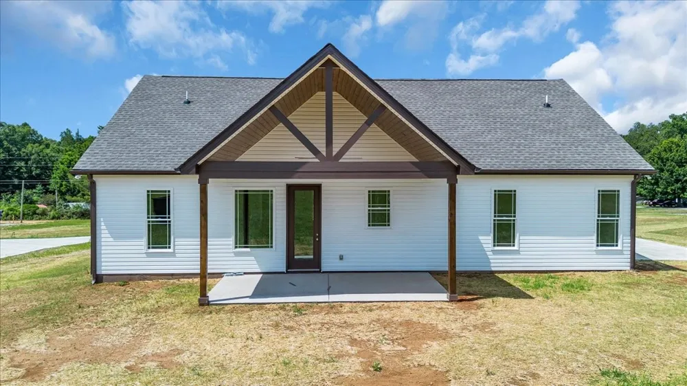 1501 Smartt Station Rd Morrison, TN 37357