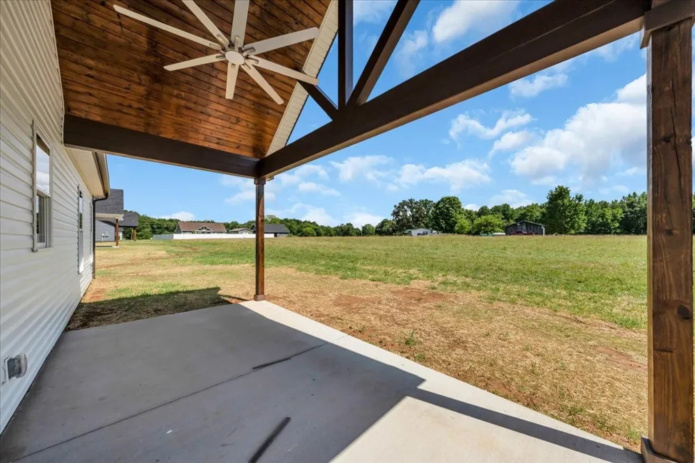 1501 Smartt Station Rd Morrison, TN 37357