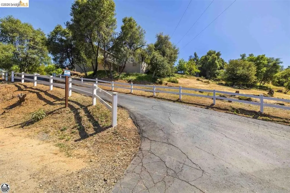 20883 Lynn Lane Sonora, CA 95370