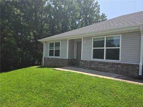 637 Hidden Springs Drive #1