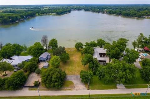 148 Isle Of View Drive