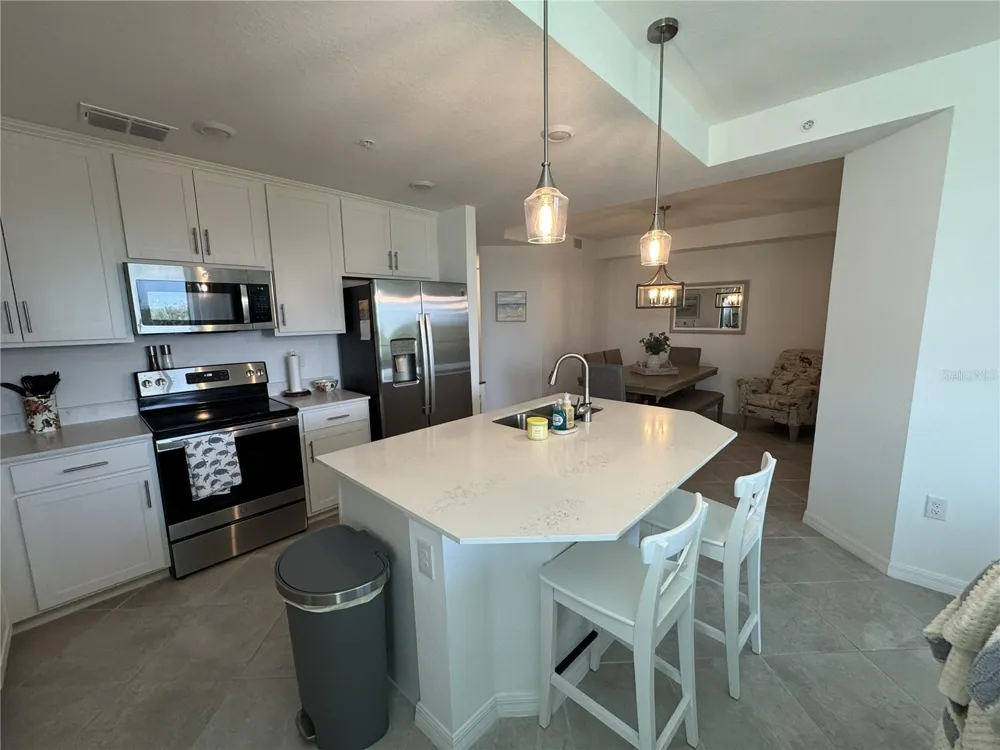 12240 WELLEN GOLF STREET #208 Venice, FL 34293