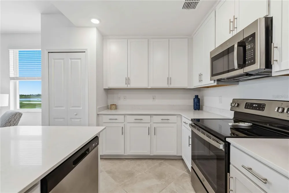12240 WELLEN GOLF STREET #208 Venice, FL 34293