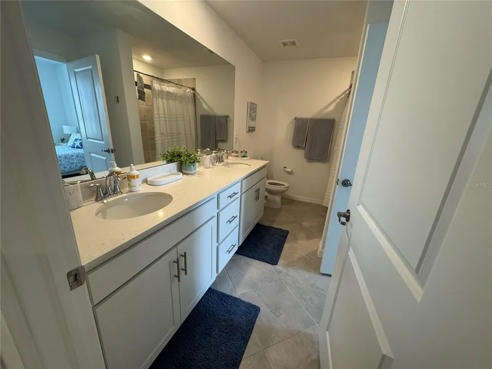 12240 WELLEN GOLF STREET #208 Venice, FL 34293