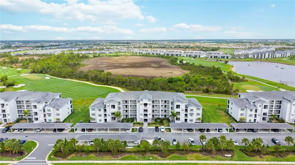 12240 WELLEN GOLF STREET #208 Venice, FL 34293