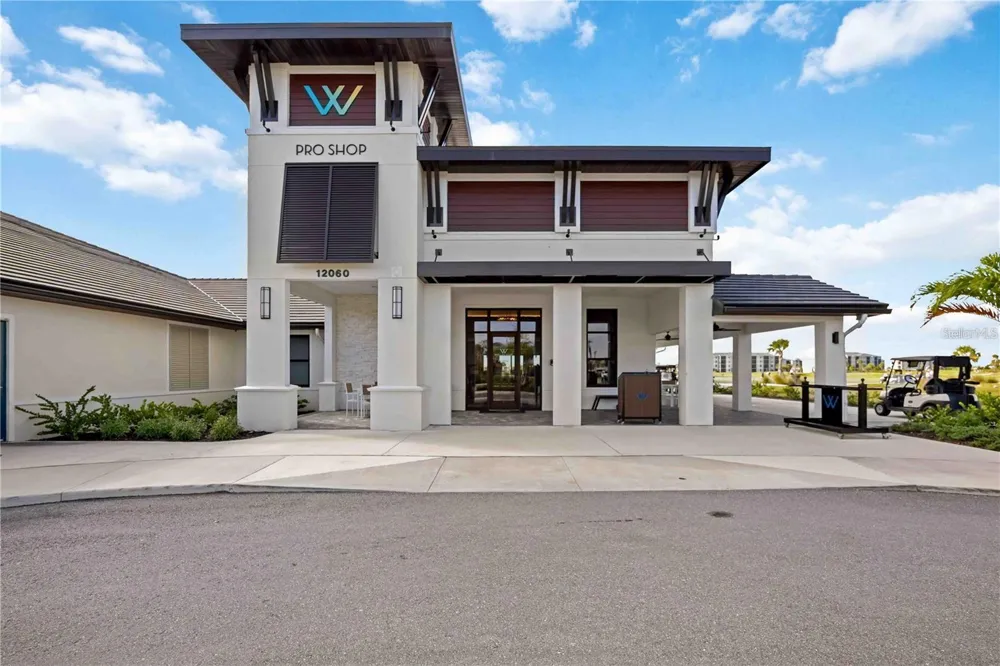 12240 WELLEN GOLF STREET #208 Venice, FL 34293
