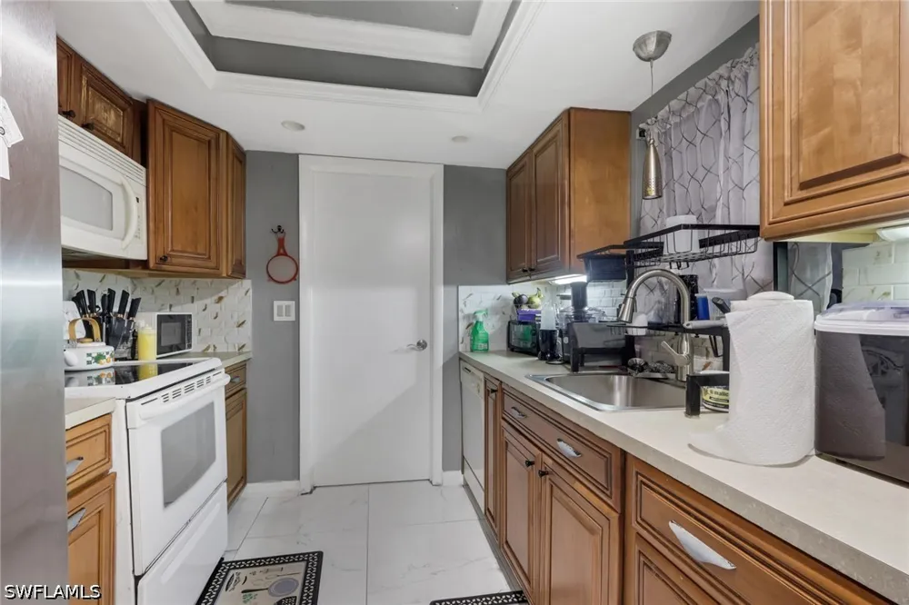 21st Place SW Naples, FL 34116