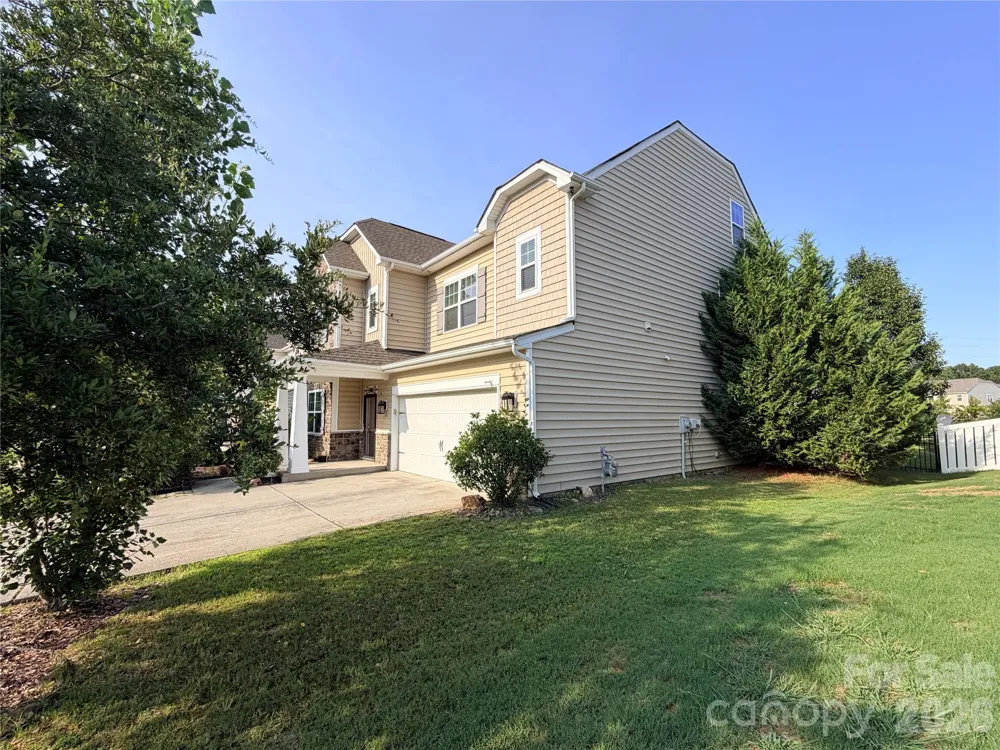 9281 Perseverance Drive Harrisburg, NC 28075