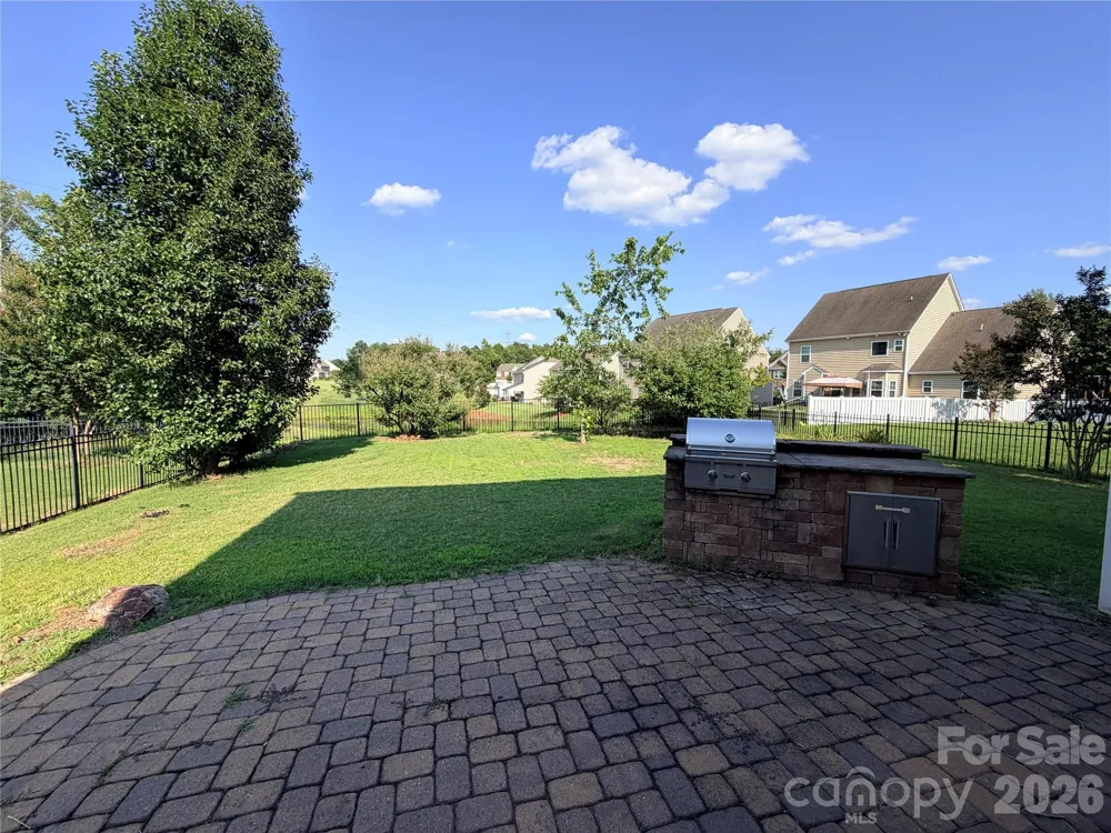 9281 Perseverance Drive Harrisburg, NC 28075