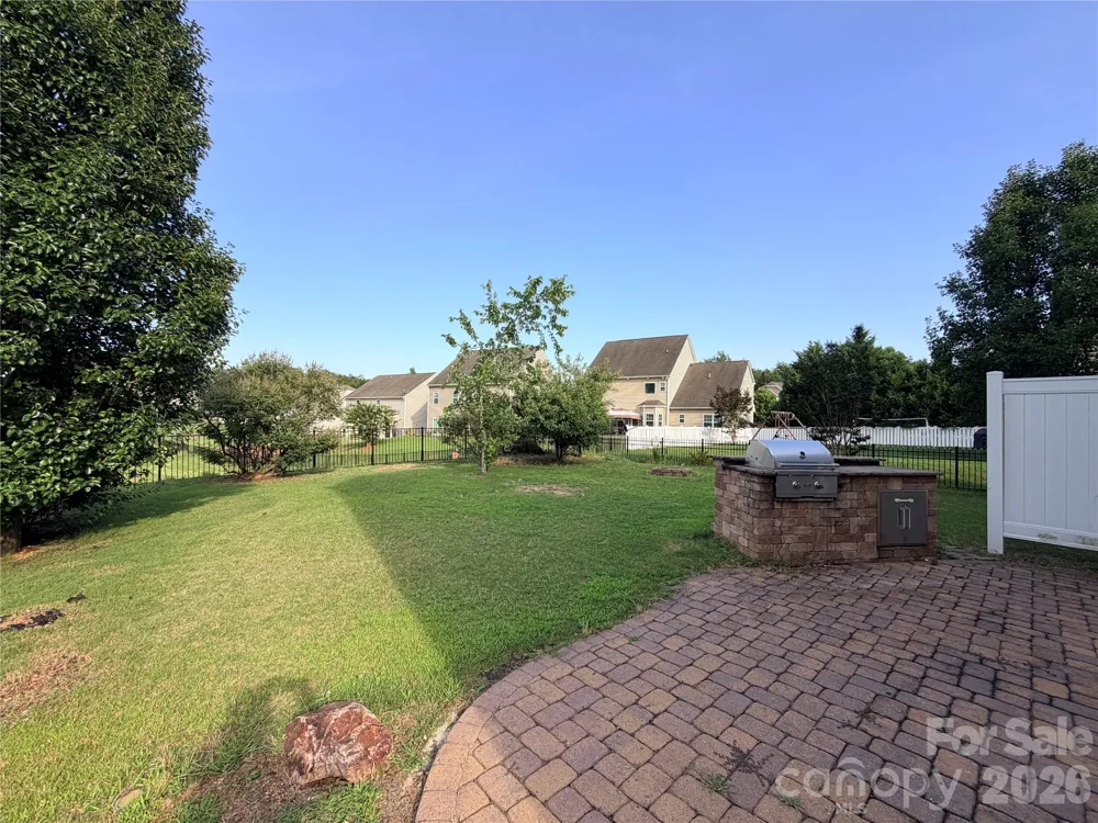 9281 Perseverance Drive Harrisburg, NC 28075
