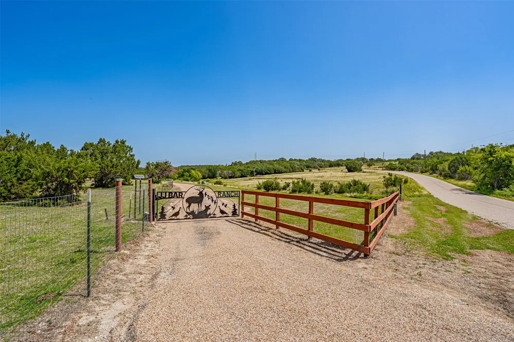 7744 Wd Court Lipan, TX 76462