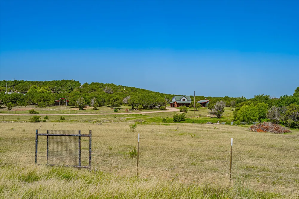 7744 Wd Court Lipan, TX 76462