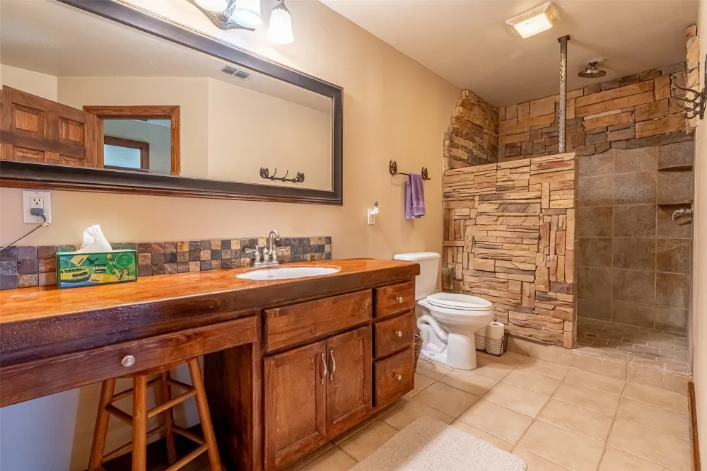 7744 Wd Court Lipan, TX 76462