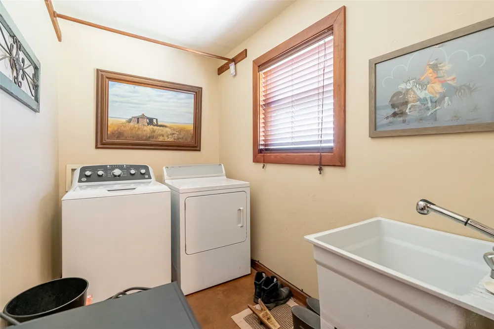7744 Wd Court Lipan, TX 76462