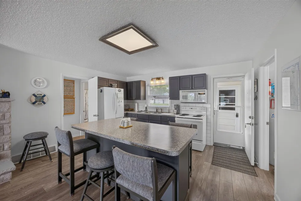 7837 Bay Meadow ##153 Canadian Lakes, MI 49346
