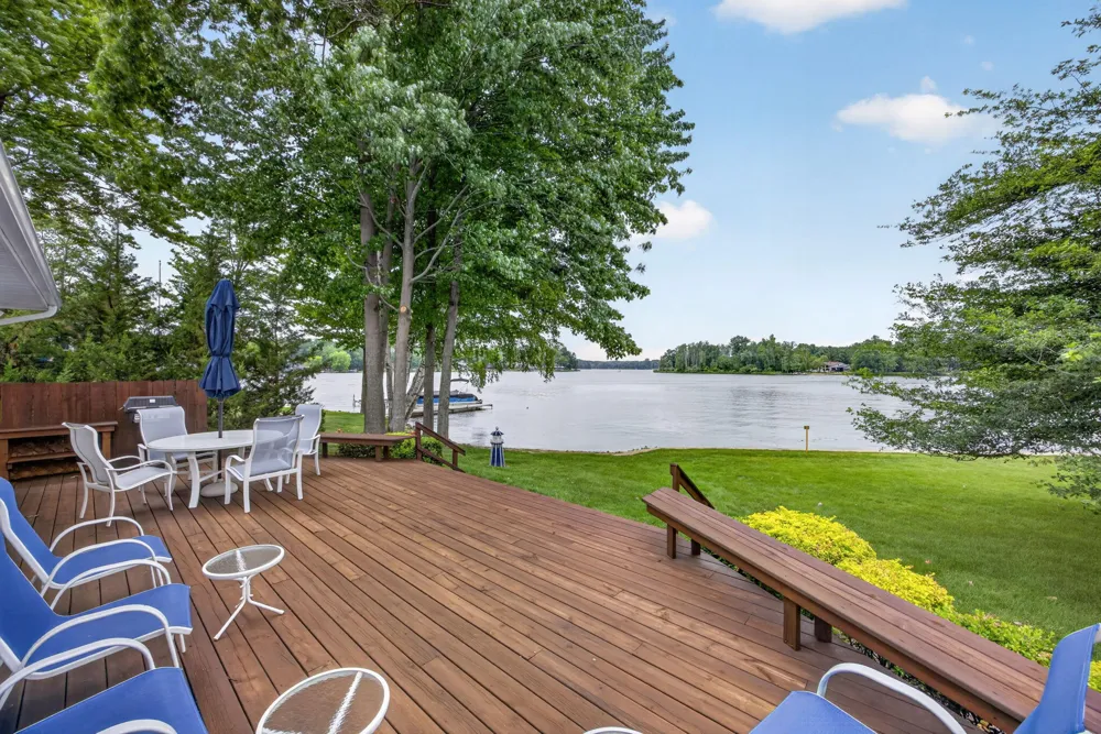7837 Bay Meadow ##153 Canadian Lakes, MI 49346
