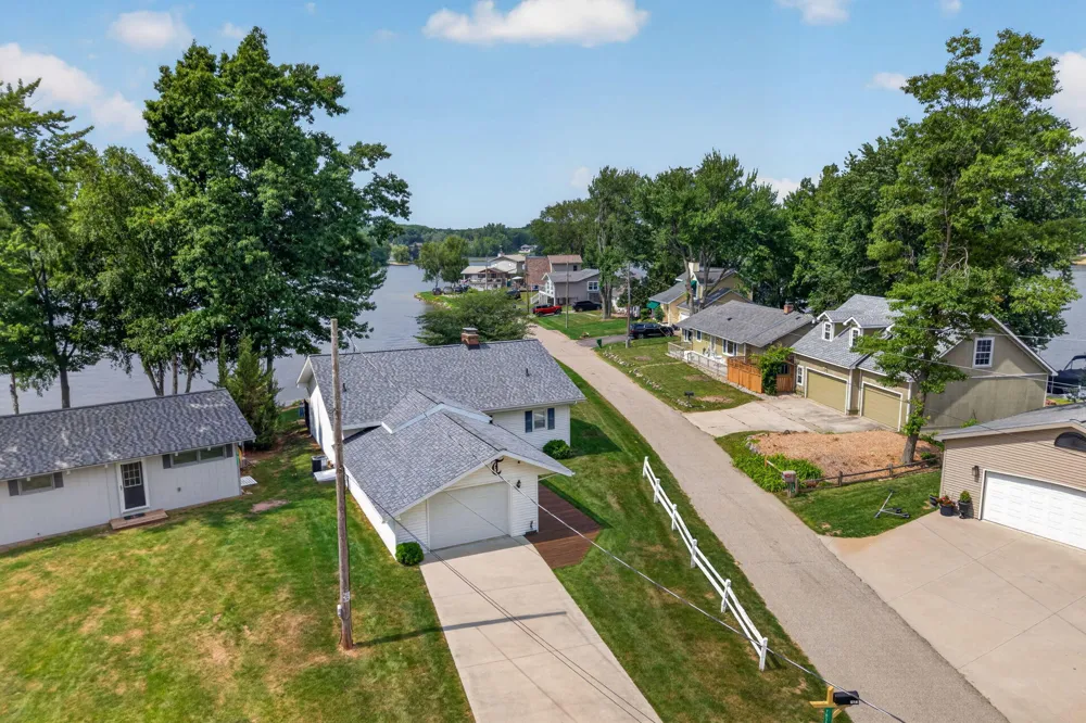 7837 Bay Meadow ##153 Canadian Lakes, MI 49346