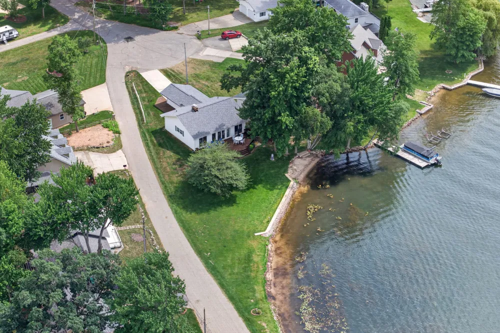 7837 Bay Meadow ##153 Canadian Lakes, MI 49346