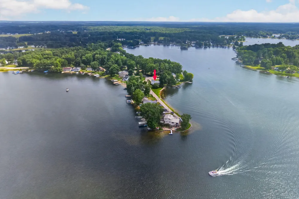 7837 Bay Meadow ##153 Canadian Lakes, MI 49346