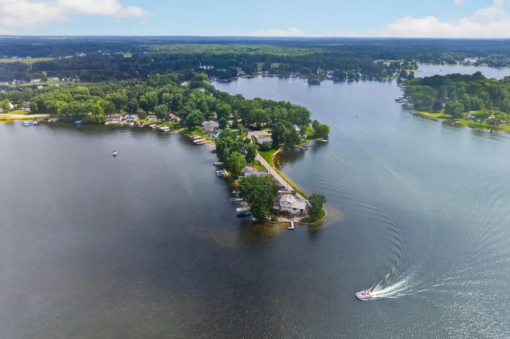 7837 Bay Meadow ##153 Canadian Lakes, MI 49346