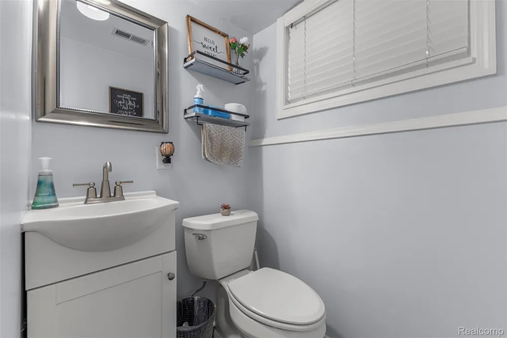 520 Byron Street Plymouth City, MI 48170