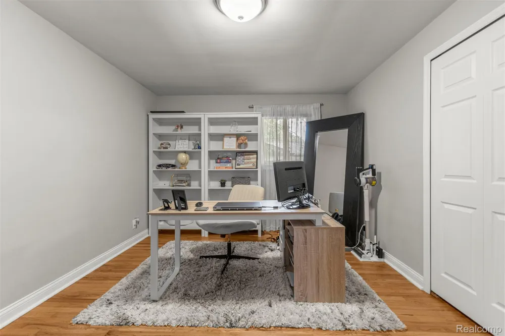 520 Byron Street Plymouth City, MI 48170