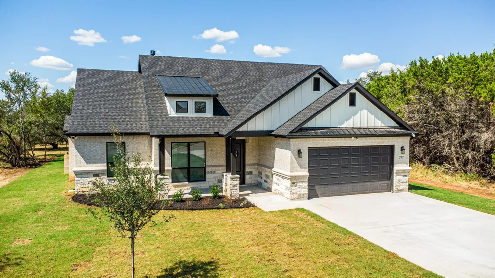 27027 Stonewood Drive Whitney, TX 76692