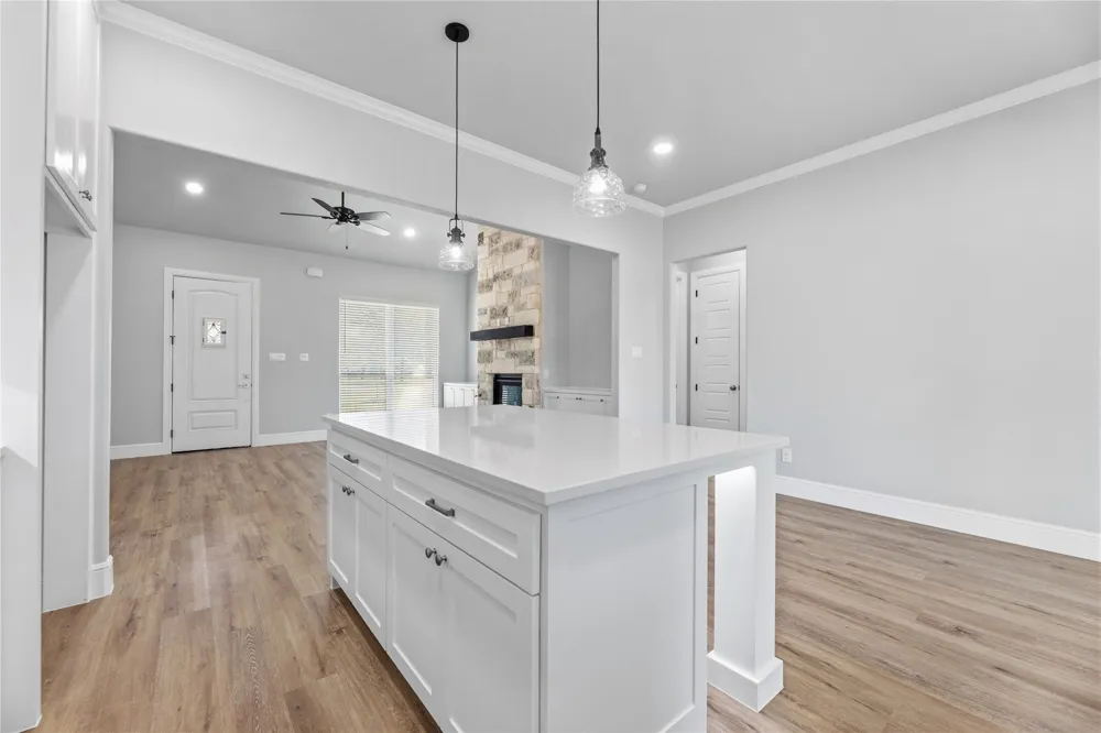 27027 Stonewood Drive Whitney, TX 76692