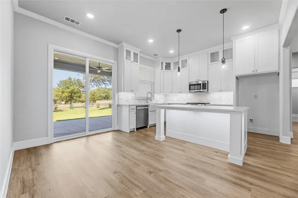 27027 Stonewood Drive Whitney, TX 76692