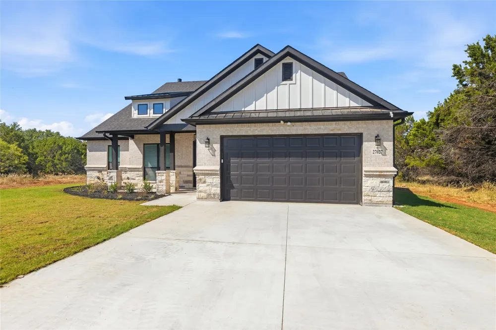 27027 Stonewood Drive Whitney, TX 76692