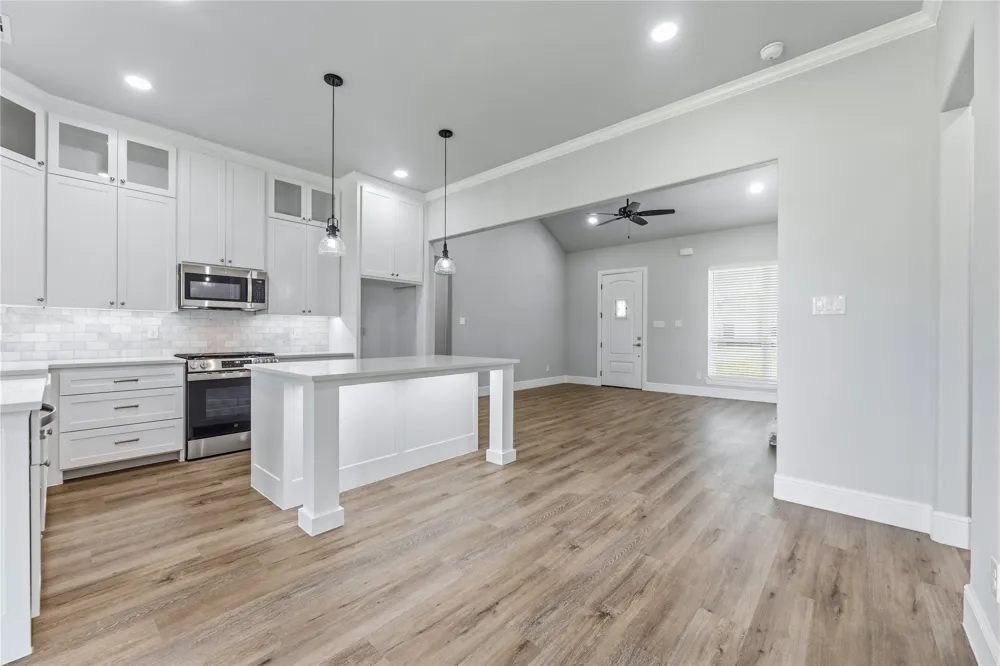27027 Stonewood Drive Whitney, TX 76692