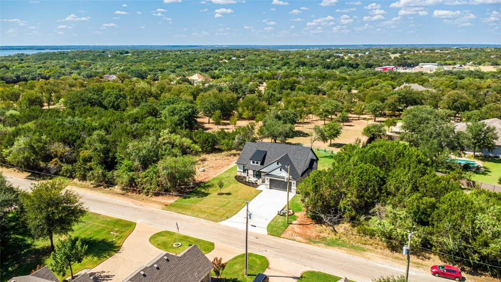 27027 Stonewood Drive Whitney, TX 76692