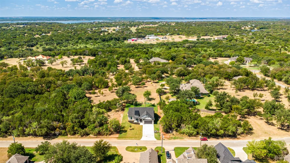27027 Stonewood Drive Whitney, TX 76692