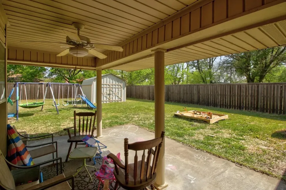 1911 Cypress Court Gainesville, TX 76240